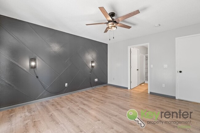 Building Photo - 3 Bedroom | 3 Bathroom - Ready to Entertai...