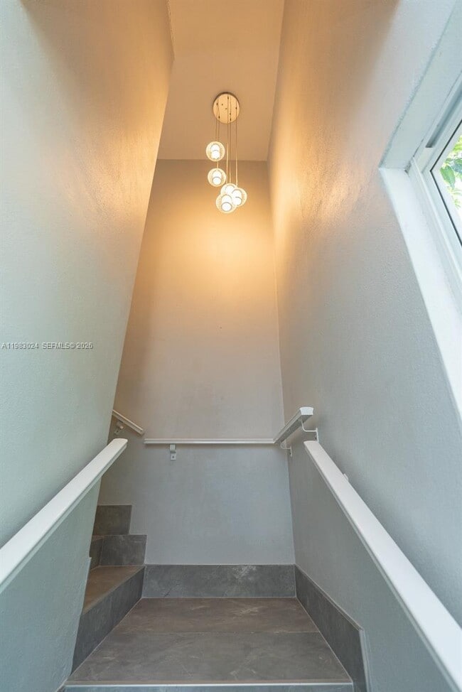 Building Photo - 13270 SW 103rd Terrace