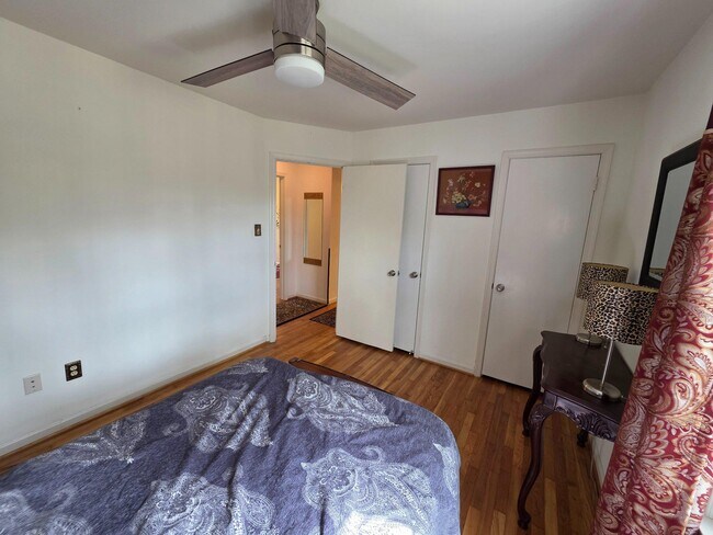 Building Photo - 8120 Paisley Pl