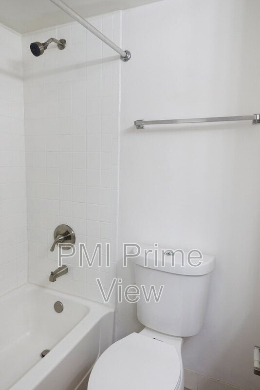 Building Photo - 3845 NW 90th Ave