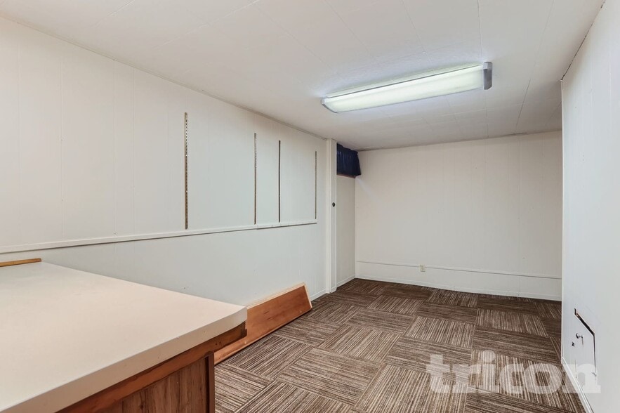 Building Photo - 1441 Maple Ln