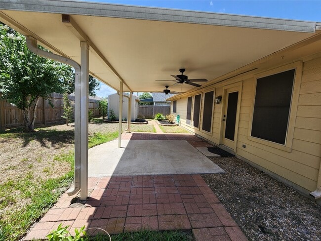 Building Photo - 3118 Rainmont Ln