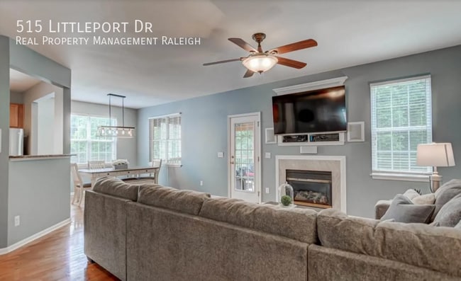 Building Photo - 515 Littleport Dr