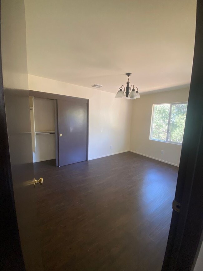Building Photo - Beautiful 4 Bed / 4 Bath Home with Private Pool in Prestigious La Cañada