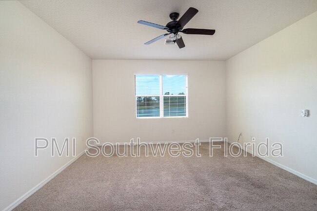 Building Photo - 5928 Silver Palm Blvd