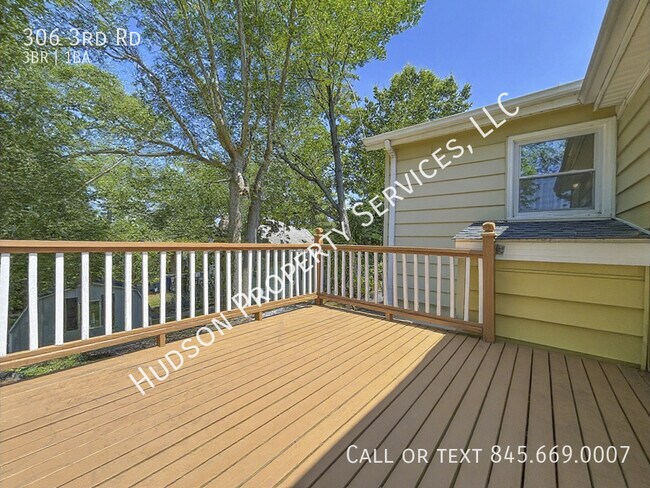 Building Photo - 306 3rd Rd