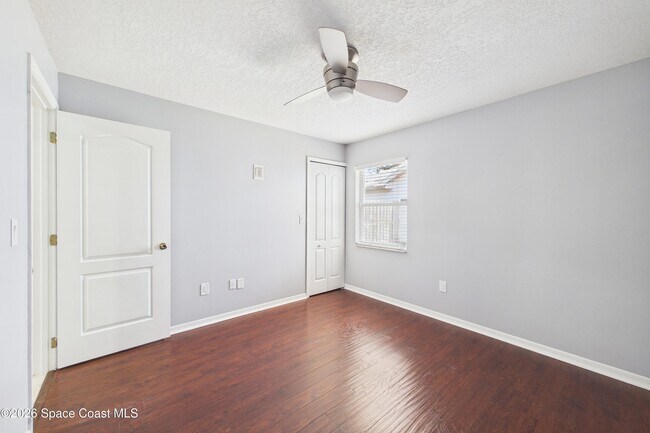 Building Photo - 1914 Jacques Dr