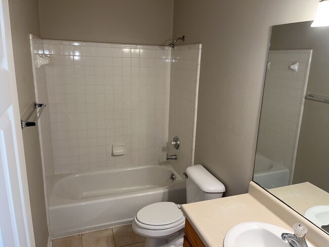 Building Photo - 22 E Dubois St