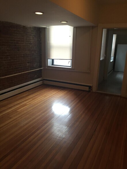 Building Photo - 36 Orkney Rd