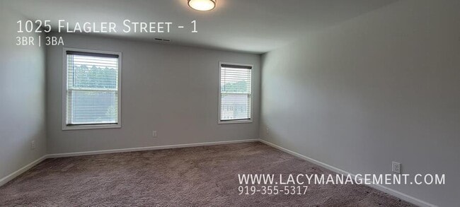 Building Photo - 1025 Flagler St