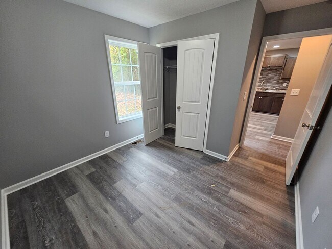 Building Photo - Charming 3 Bedroom Home in Tullahoma!