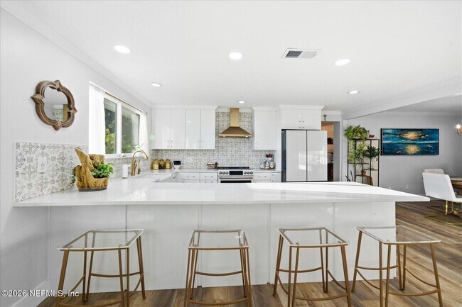 Building Photo - 149 Menendez Rd