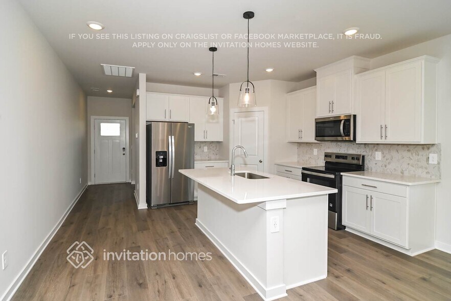 Building Photo - 1191 Bluffton Cir