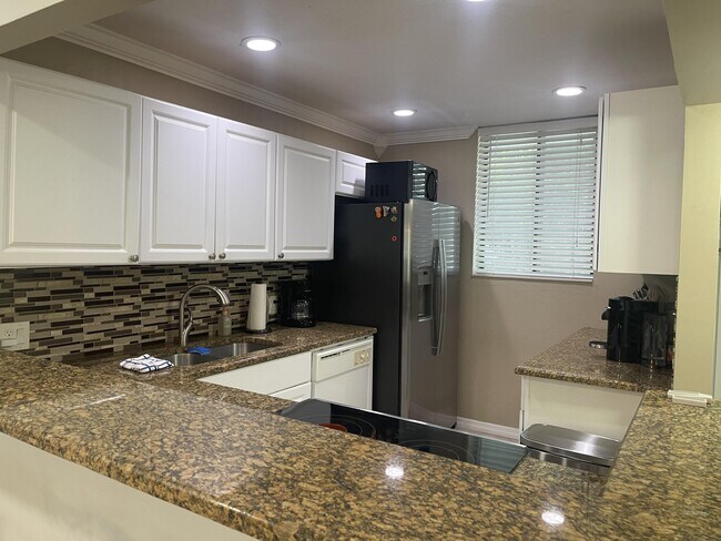 Building Photo - 4381 Trevi Ct