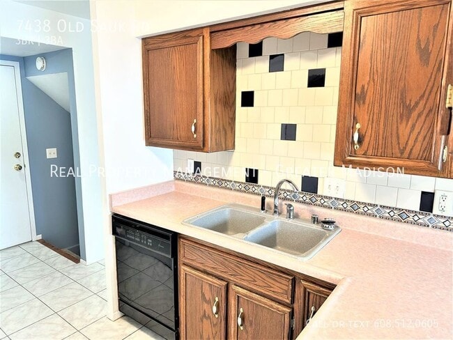 Building Photo - 7438 Old Sauk Rd