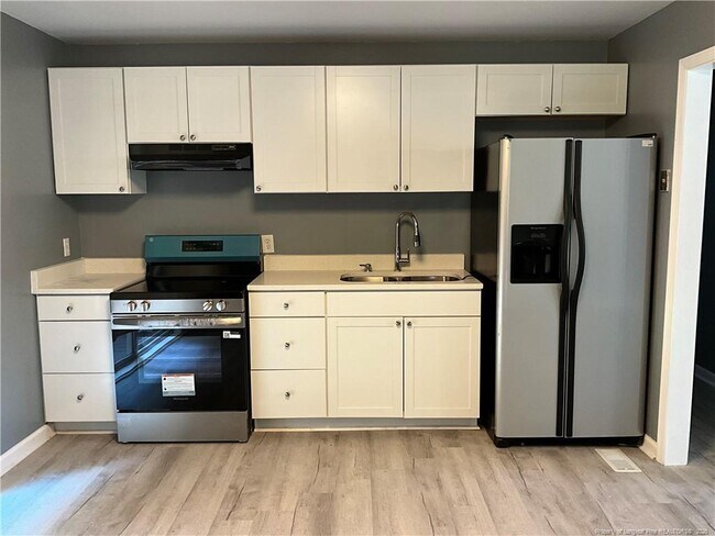 Building Photo - 1422 Grandview Dr