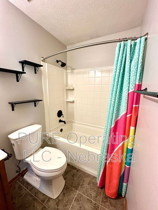 Building Photo - 6215 N 128th St