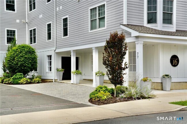 Building Photo - 77 Leroy Ave