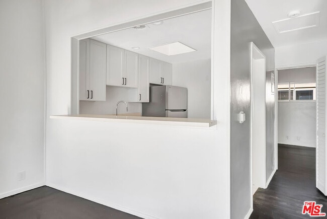 Building Photo - 25330 Malibu Rd