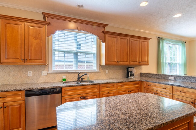 Building Photo - 1204 Berkley Hills Pass