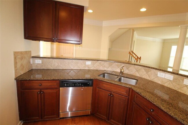 Building Photo - 10752 Camarilla Ct