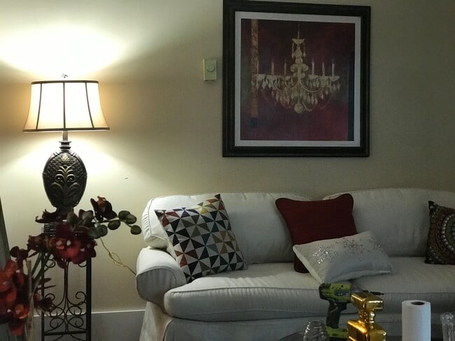 Building Photo - 2715 Morena St