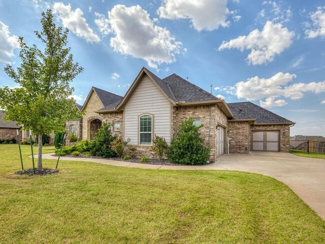 Building Photo - 10405 Cherrywood Dr