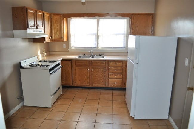 Building Photo - 3532 Brockton Ln