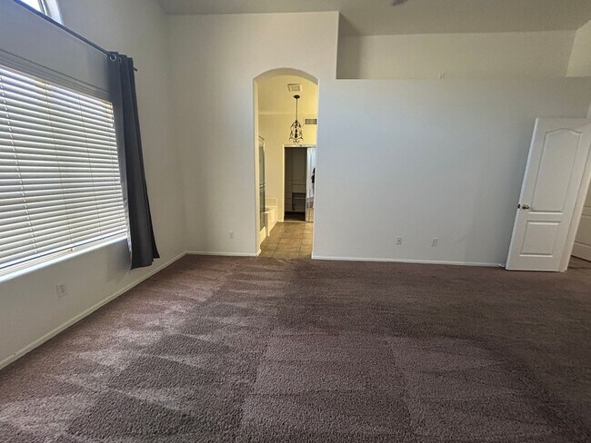 Building Photo - 3861 E Redfield Ct