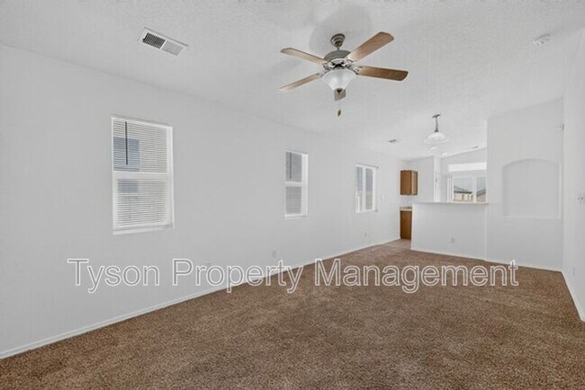Building Photo - 2824 Merlot Dr SW