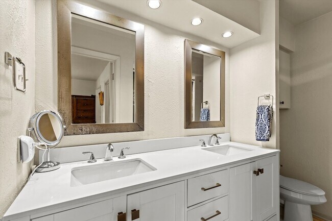 Building Photo - 2906 Whitemarsh Cir