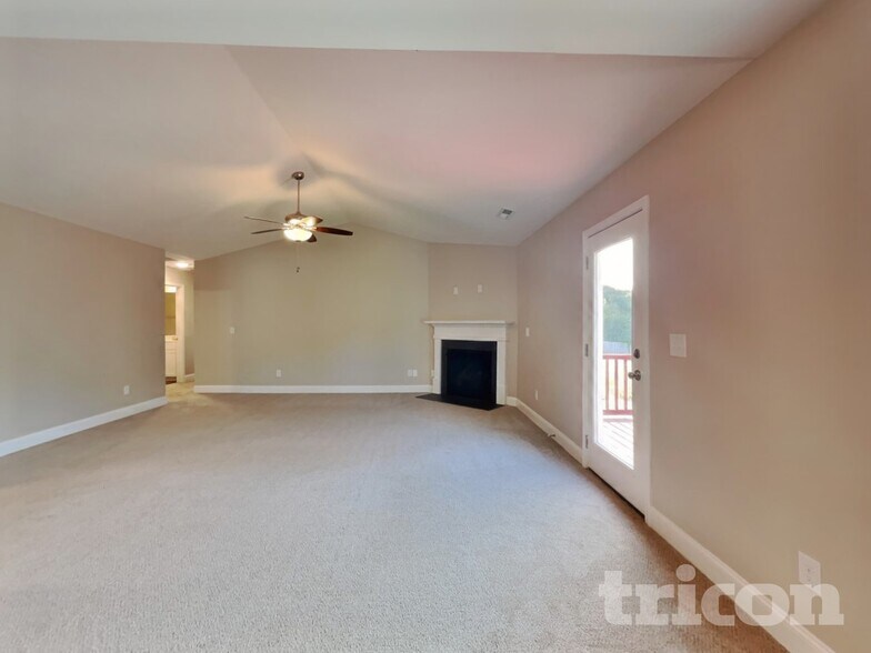 Building Photo - 110 Hunter Fox Trail