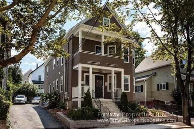 Building Photo - 148 Albion St