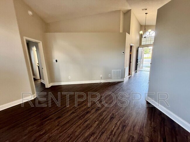 Building Photo - 9503 Rosewalk Ct