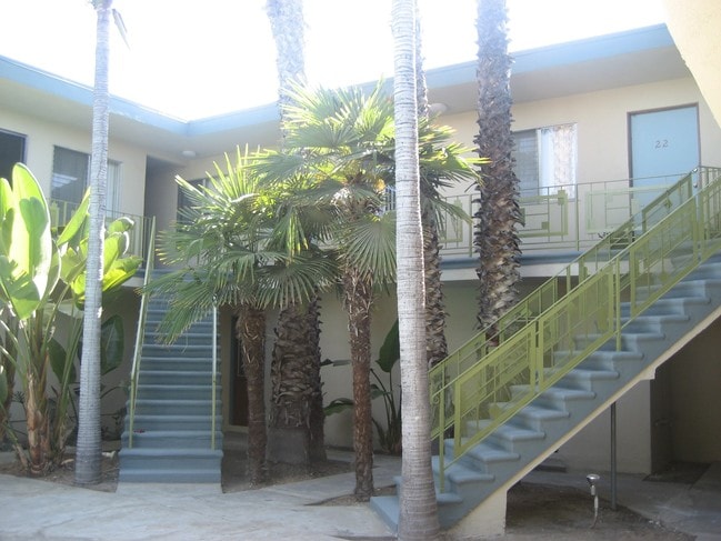 Building Photo - 4131 Pixie Ave