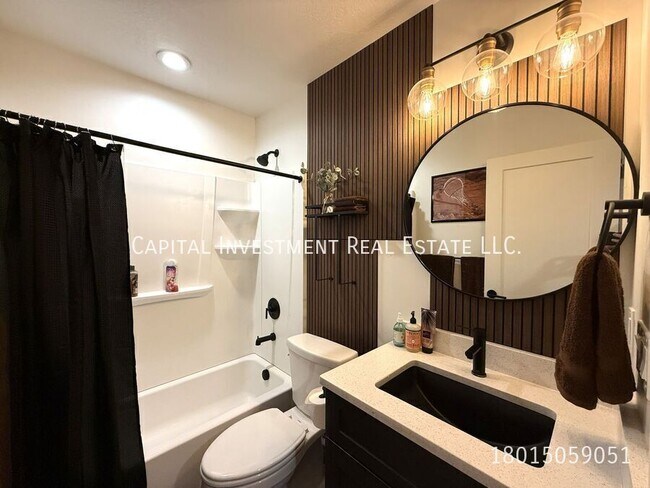 Building Photo - 7637 S Brinkerhoff Dr
