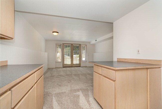Building Photo - 3Bd/3.25Ba Seattle House