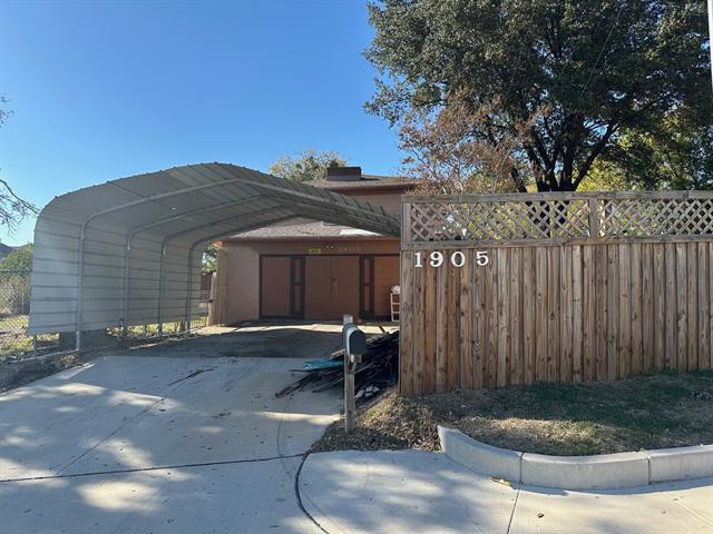 Building Photo - 1905 Hard Rock Rd