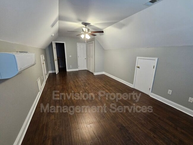 Building Photo - 164 Cliett Rd