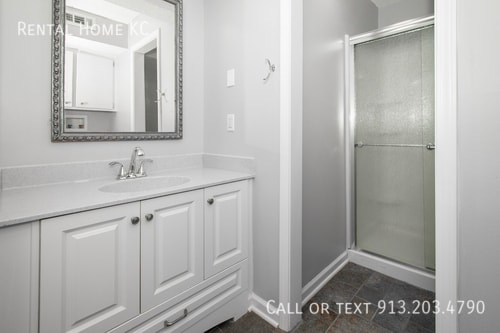 Building Photo - 10186 Haskins-