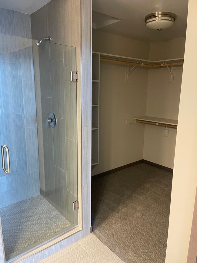 Building Photo - 1078 Oak Park Dr