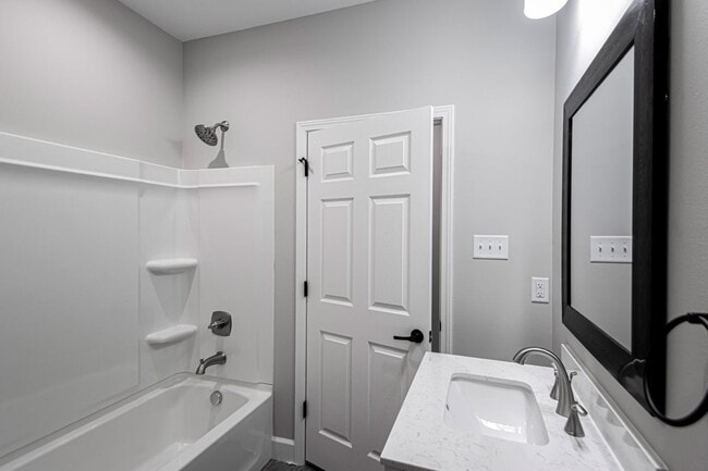 Building Photo - 1621 Wilson Rd