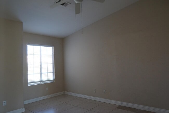 Building Photo - 82381 Grant Dr