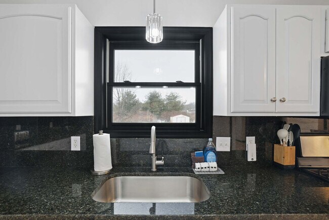 Building Photo - 153 Bull Run