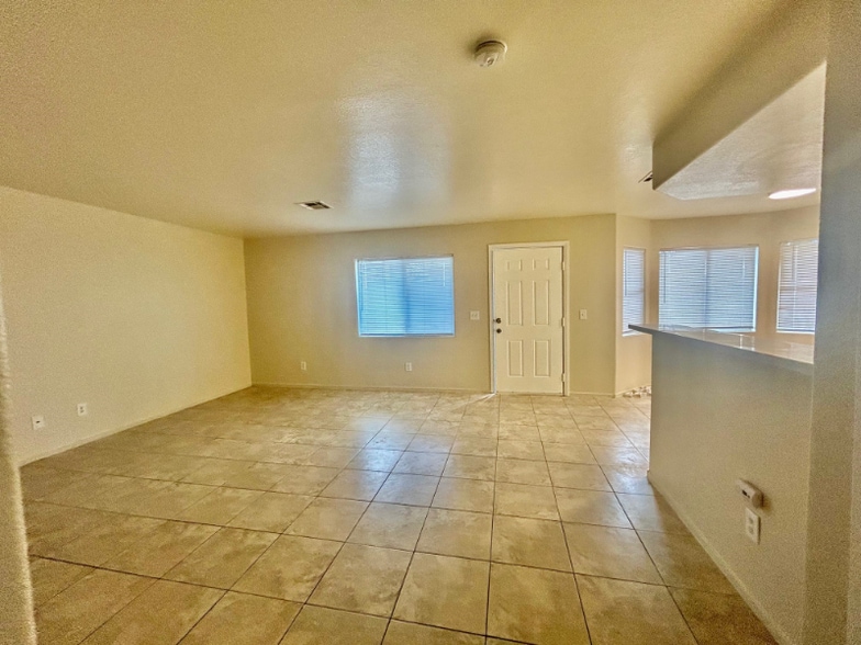 Building Photo - 2201 James Bilbray Dr