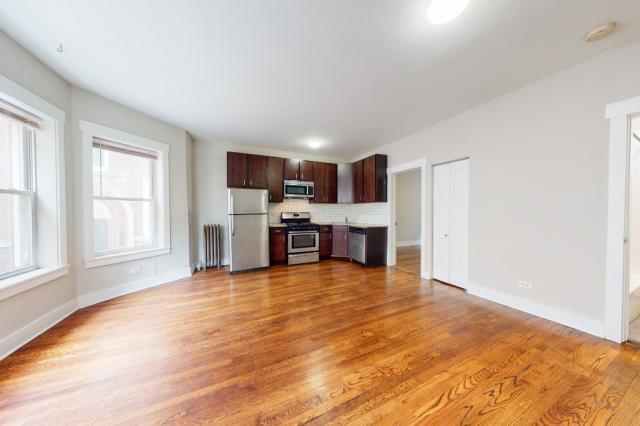 Building Photo - 1 bedroom in Chicago IL 60626