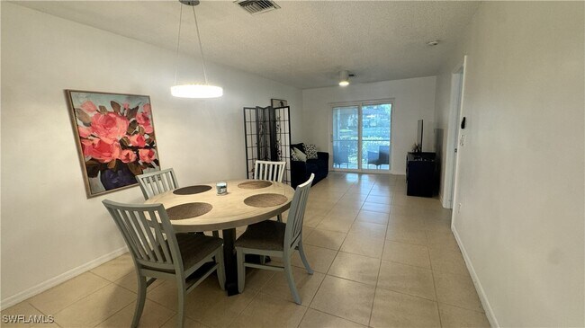 Building Photo - 5339 Treetops Dr