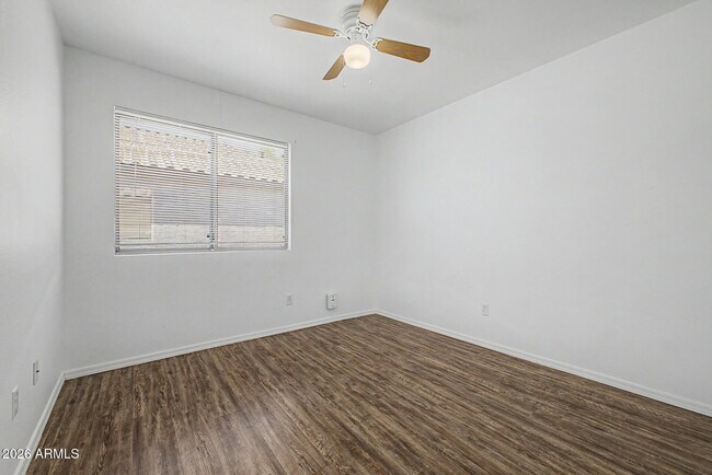 Building Photo - 16712 N 160th Ave