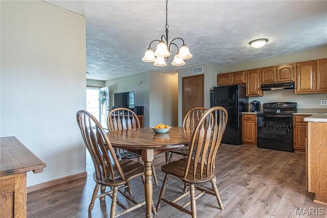 Building Photo - 19 Christine Dr