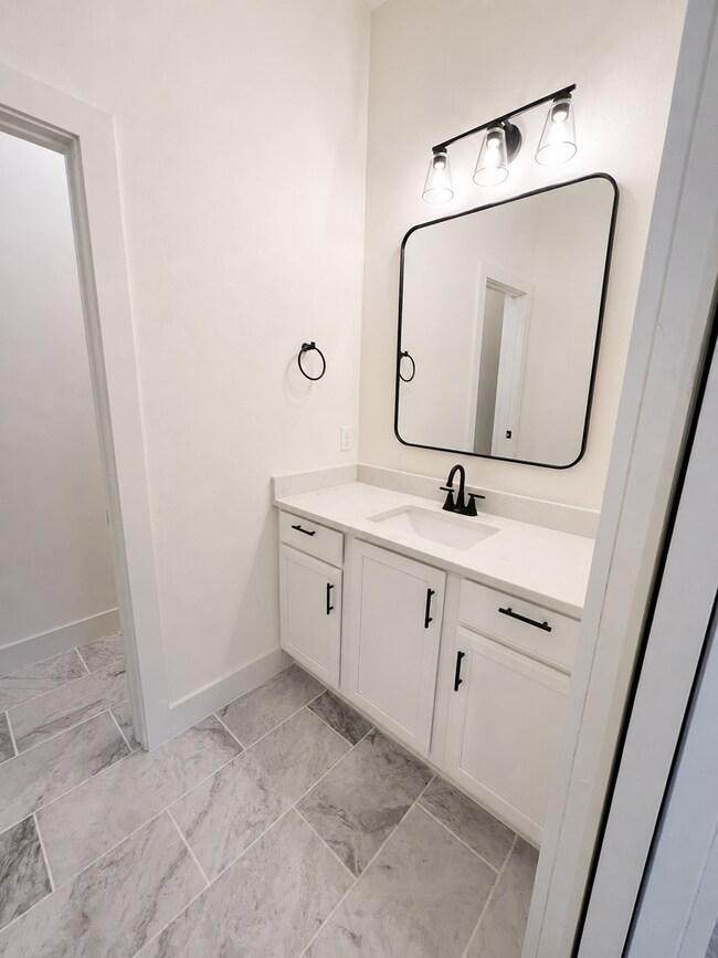 Building Photo - Michael Cole Townhomes